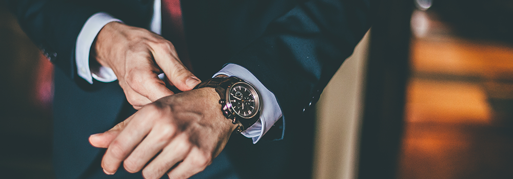 THE LIFE-CHANGING MAGIC OF IRONING A SHIRT