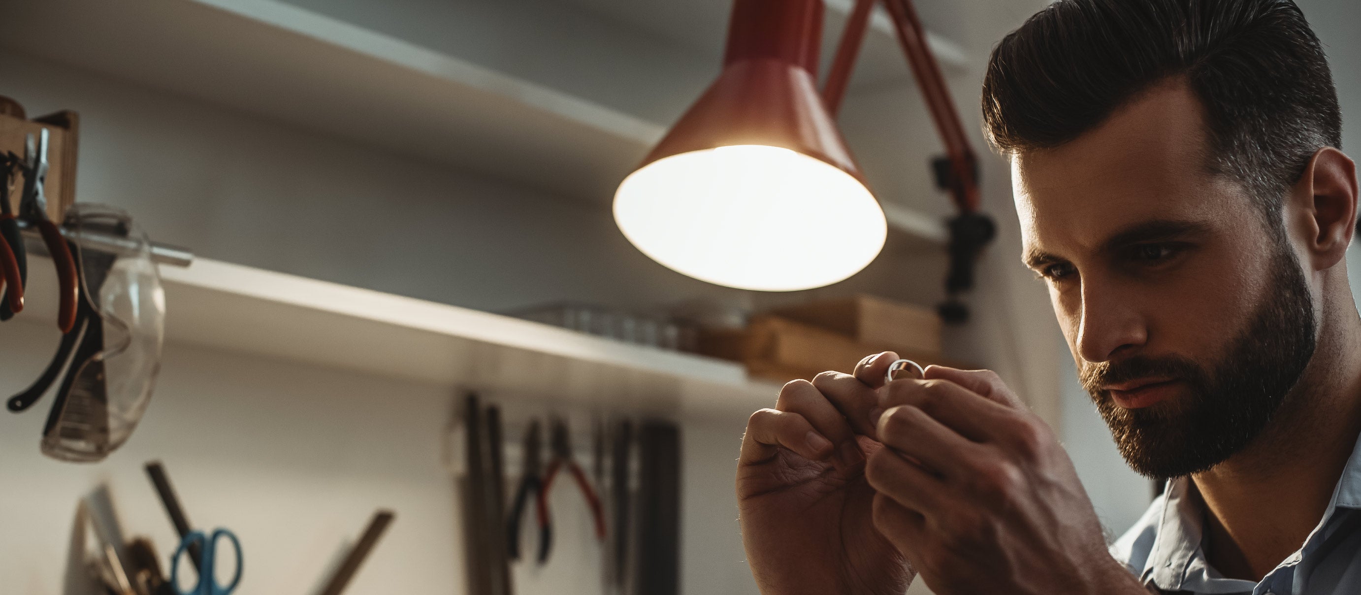 Jewelry steam cleaners