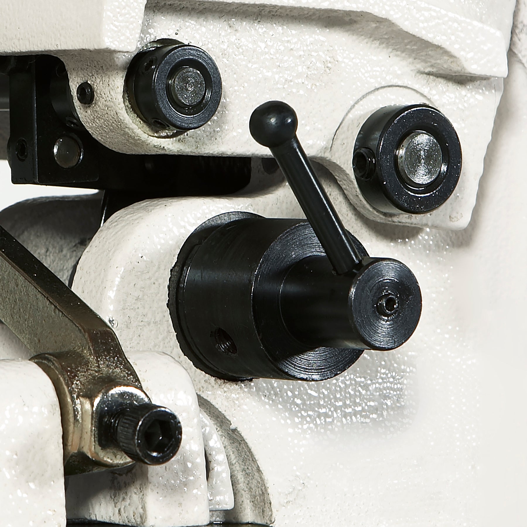 Maestro Portable Blind Stitch Sewing Machine For Hemming - reliablecorporation.com